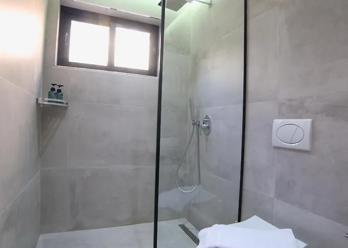 Matisse No20 - One Bedroom With Parking * Tirana